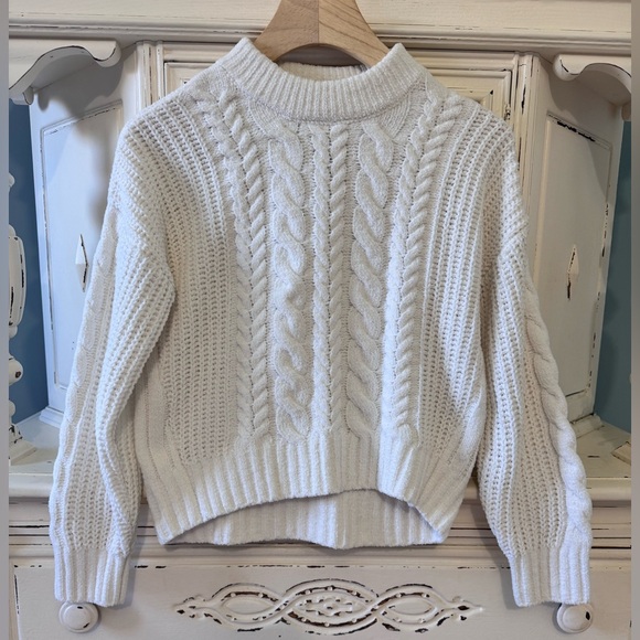 abercrombie kids Other - Abercrombie Kids Girls cable sweater size 9/10 *NWT*